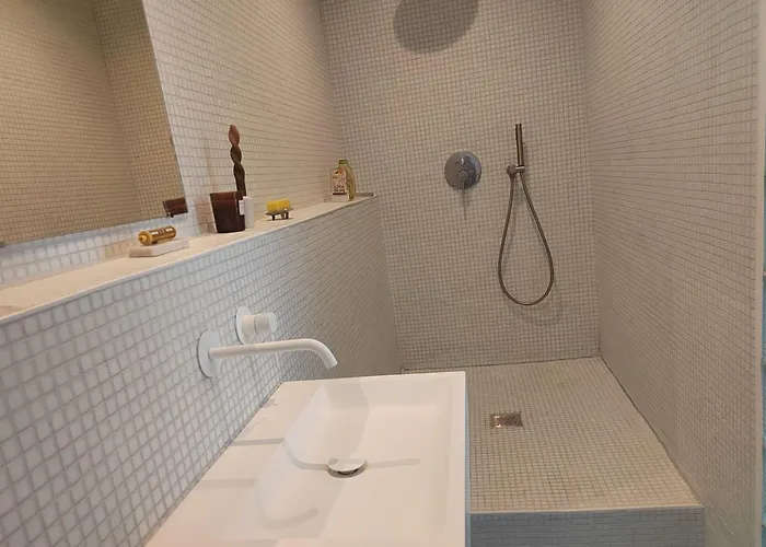 Apartment With Balcony 2 Steps From The